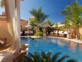 a5-piscina-recepcion-royal-garden-villas.jpg.1024x0